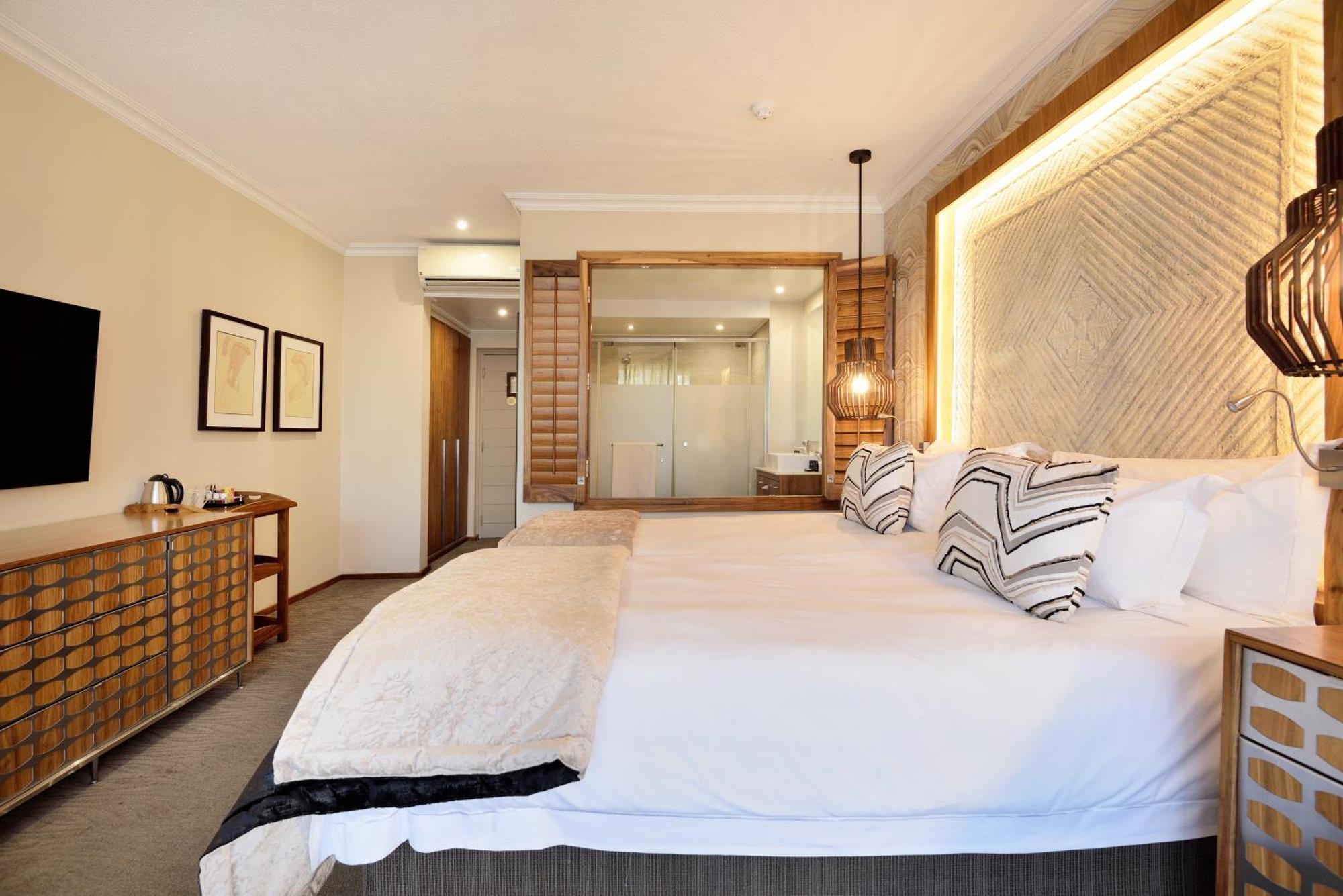 Windhoek Country Club Resort Exterior foto